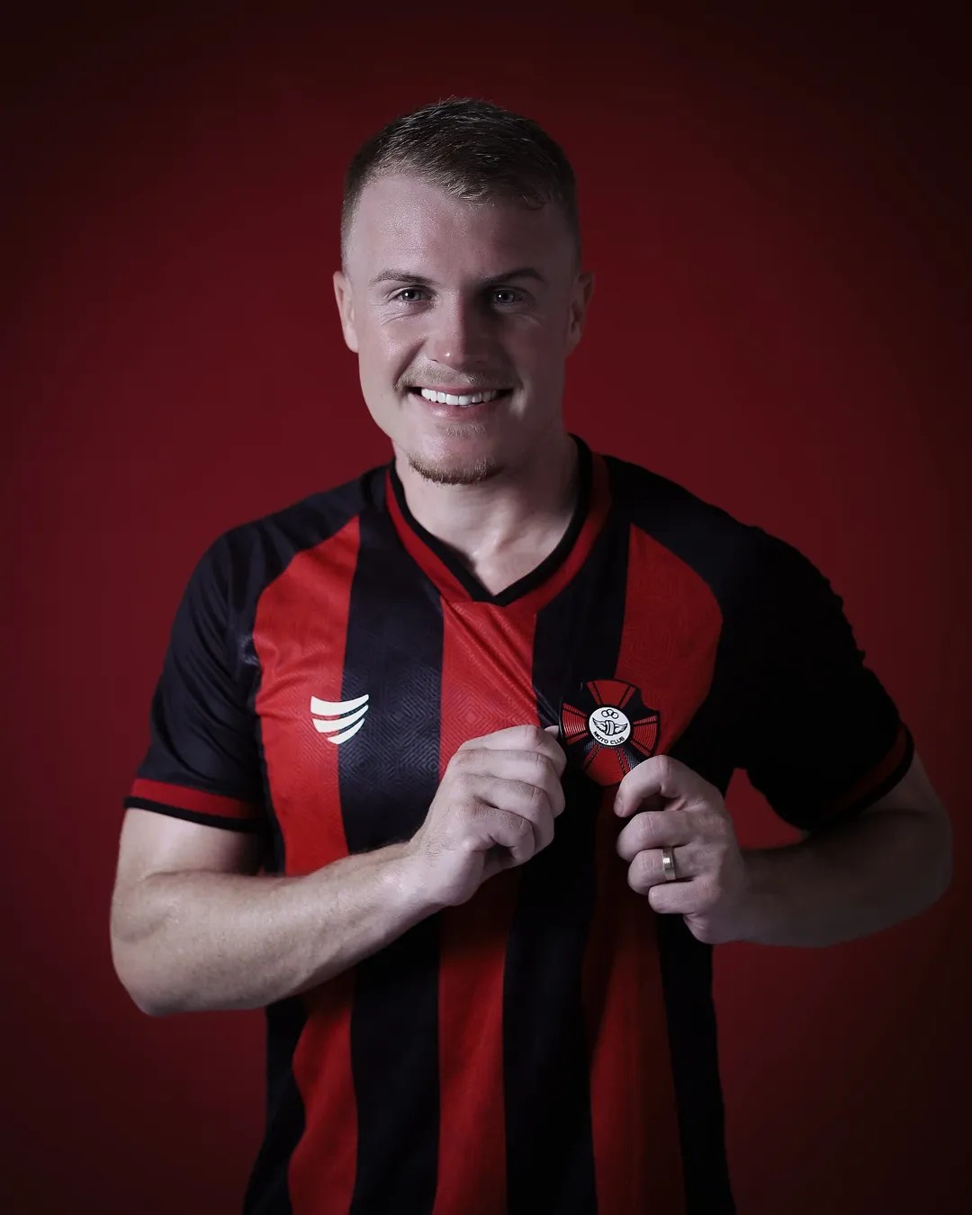 Moto Club anuncia retorno do volante Jair para temporada 2026