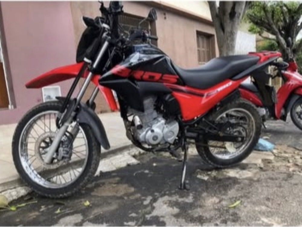 Motocicleta Tomada de Assalto em Monsenhor Tabosa: Polícia Investiga e Busca Vítima