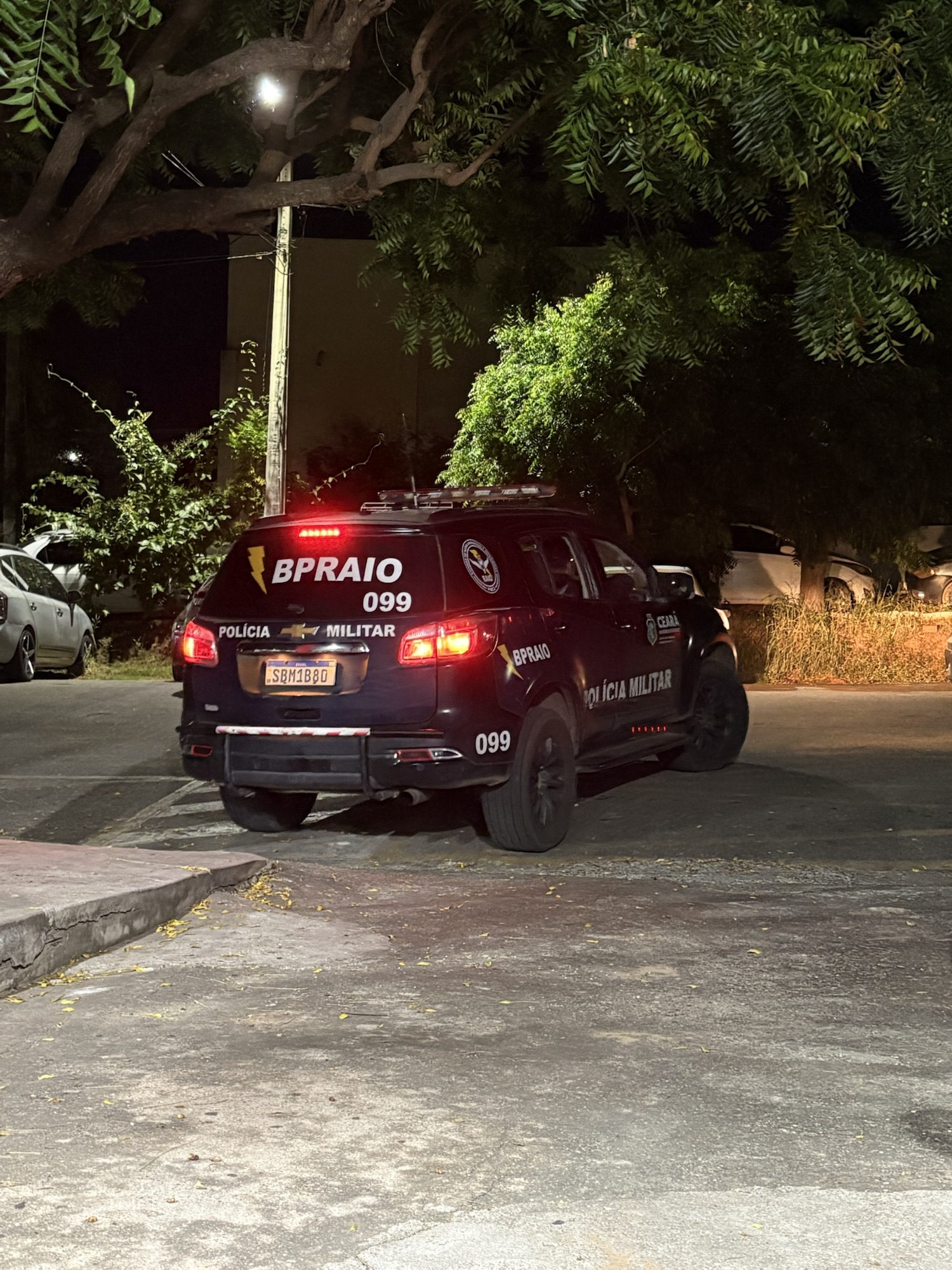 Mulher Presa por Mandado Judicial em Crateús é Colocada em Prisão Domiciliar Após Audiência de Custo