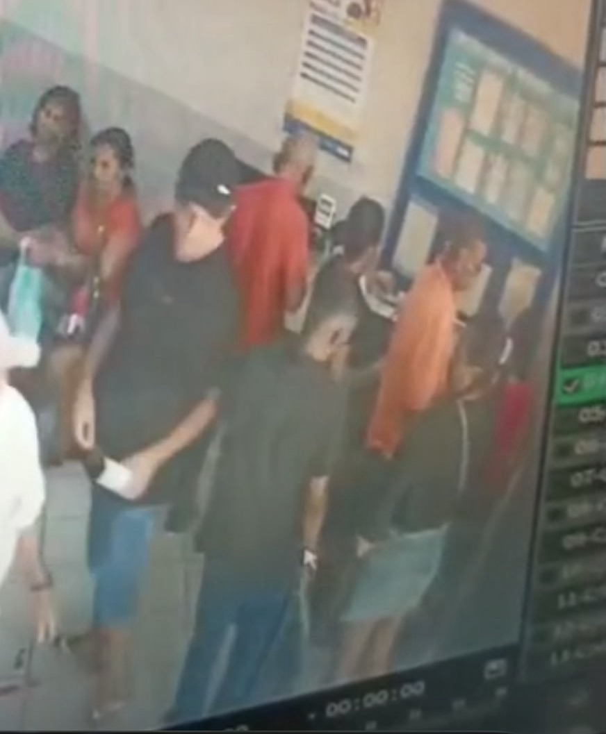Mulher Tem R$ 4 Mil Tomados em Assalto a Casa Lotérica em Crateús