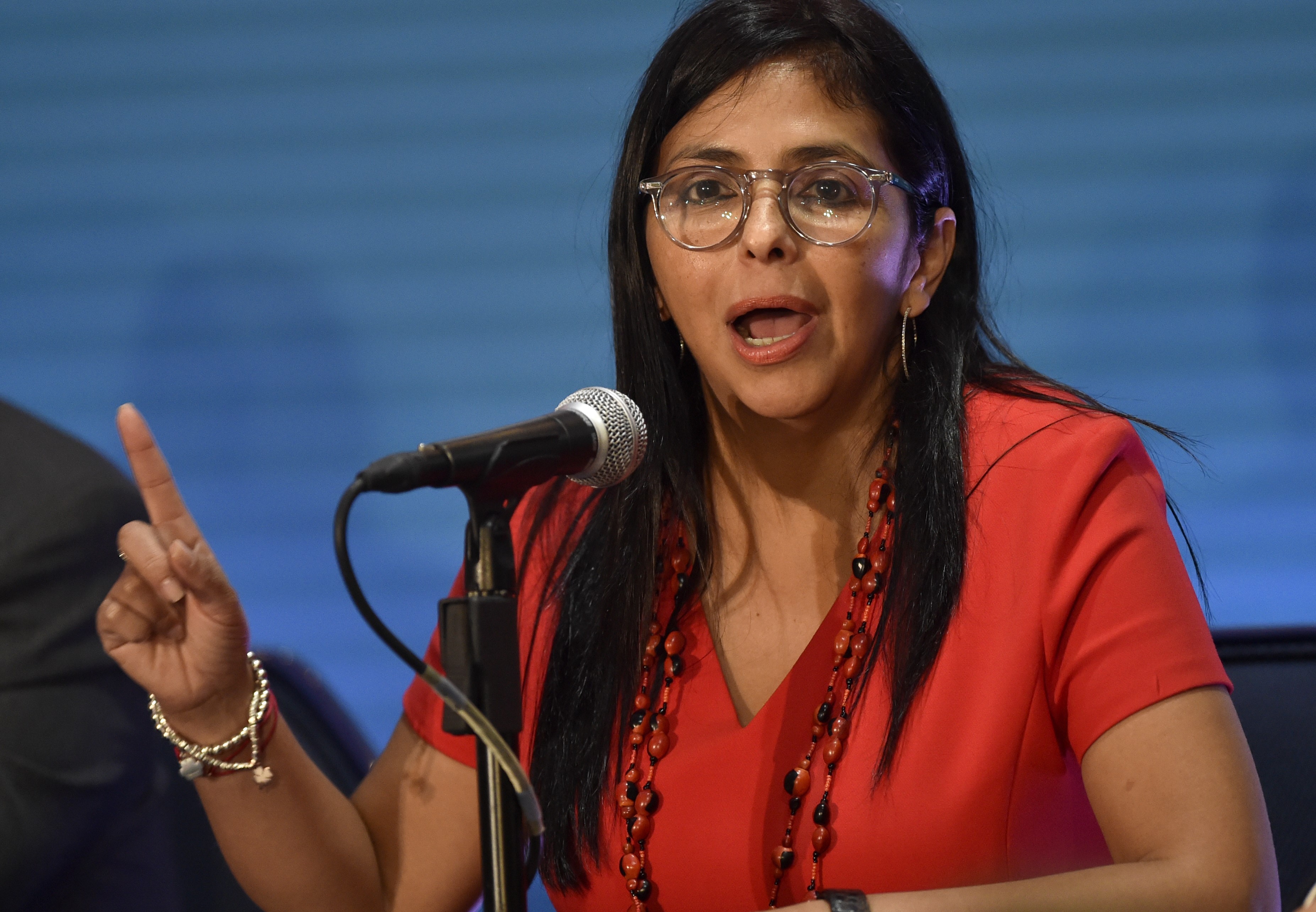 'Não há agente externo que governe Venezuela', diz presidente interina Delcy Rodríguez, ap