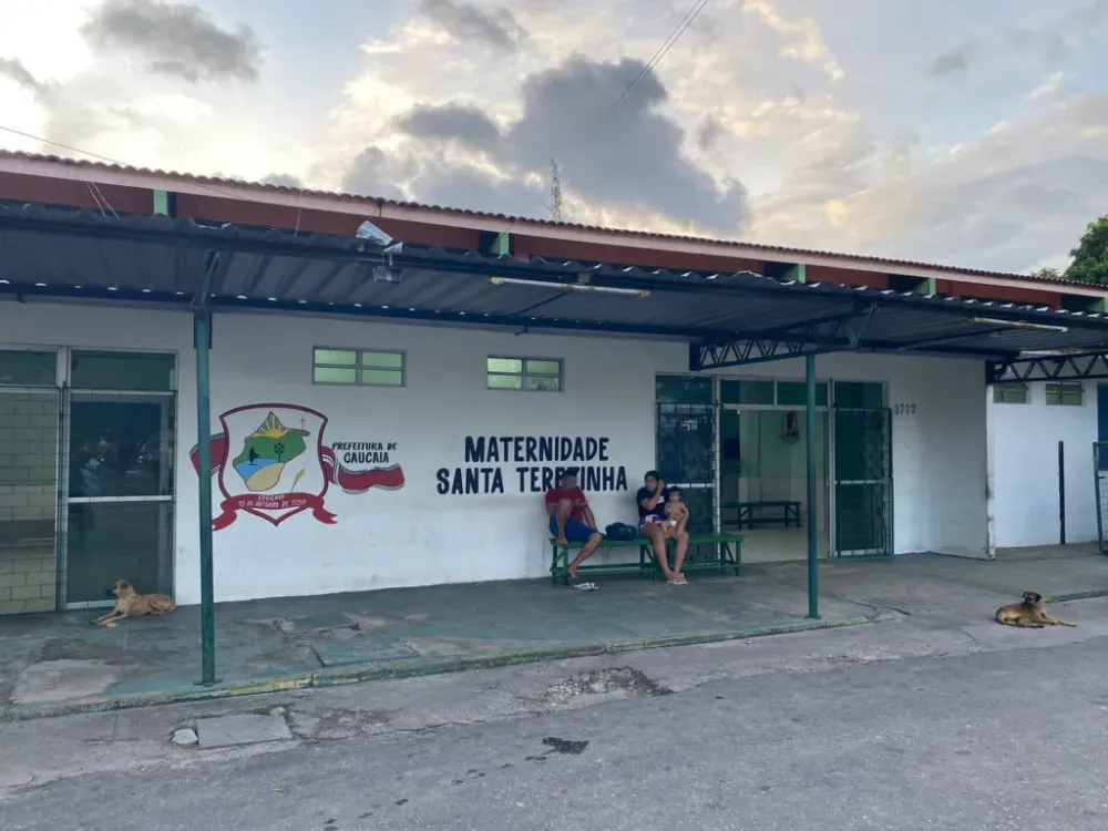 Negligência Médica Suspeita: Bebê Morre no Parto em Maternidade de Caucaia - Justiça para Ana Luiza!