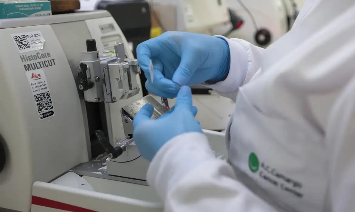 Nova Lei Amplia Acesso a Terapias e Vacinas Contra o Câncer no SUS: Uma Revolução na Saúde Brasileira