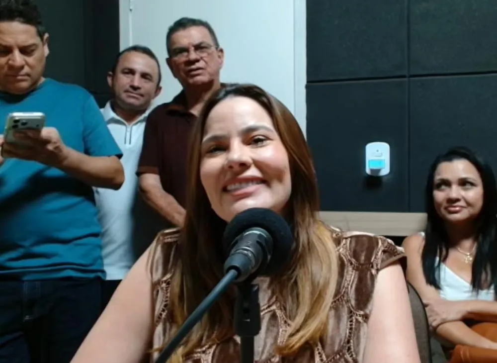 Nova Russas: Giordanna Mano Abandona Prefeitura para Disputar Câmara Federal em 2026