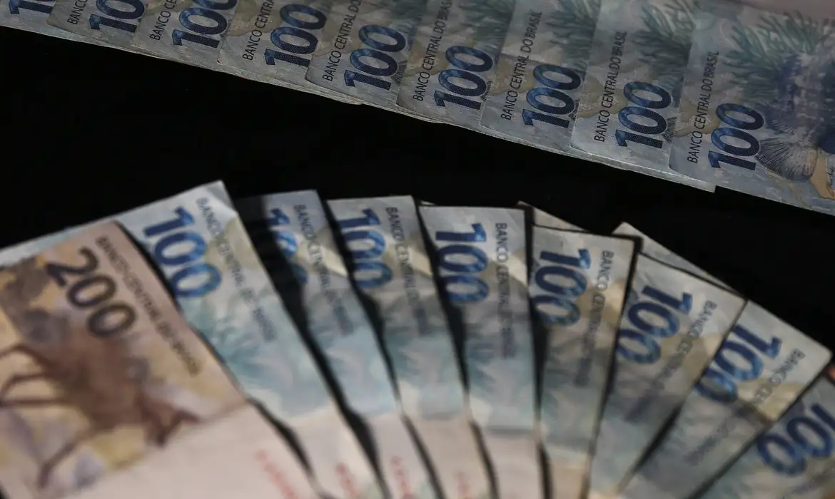 O Brasil Tem R$ 10,57 Bilhões em Dinheiro Esquecido no Banco - Como Reivindicar