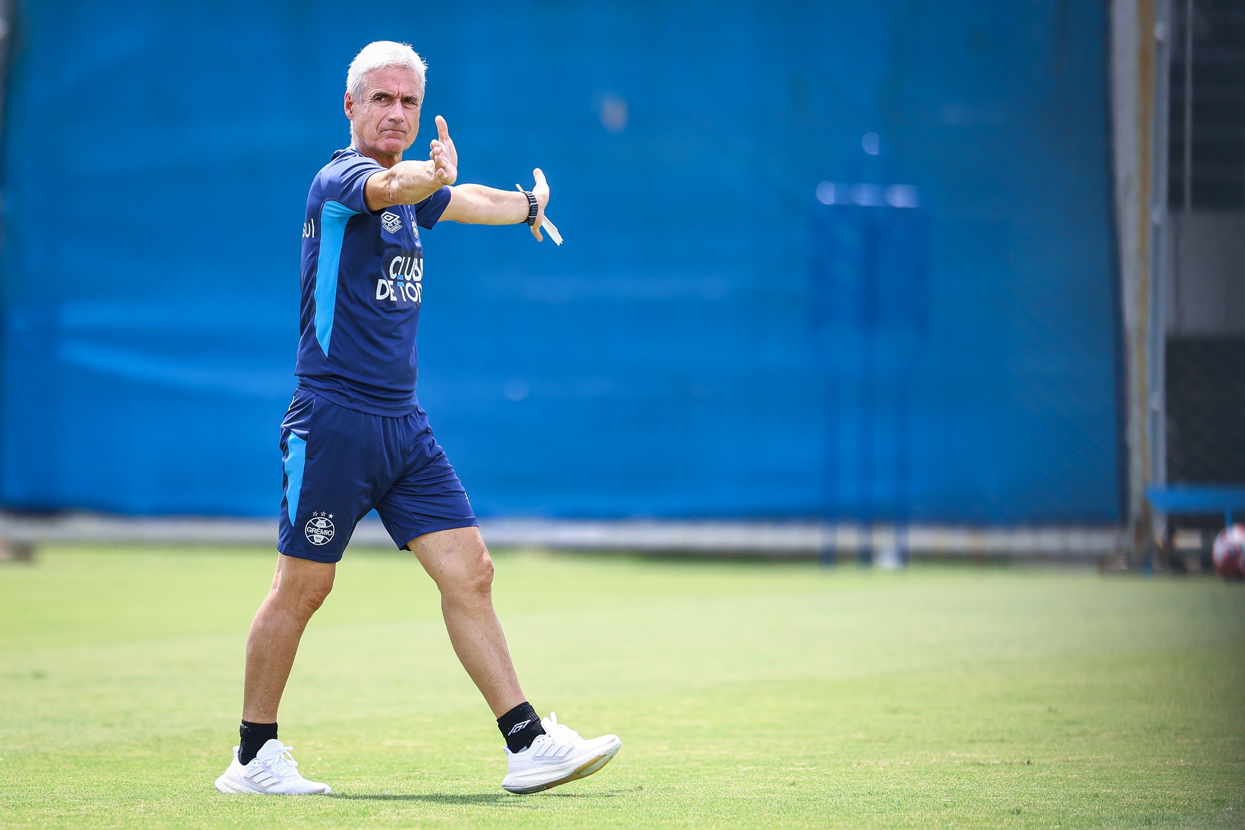 O que esperar do Grêmio de Luís Castro na estreia no Gauchão