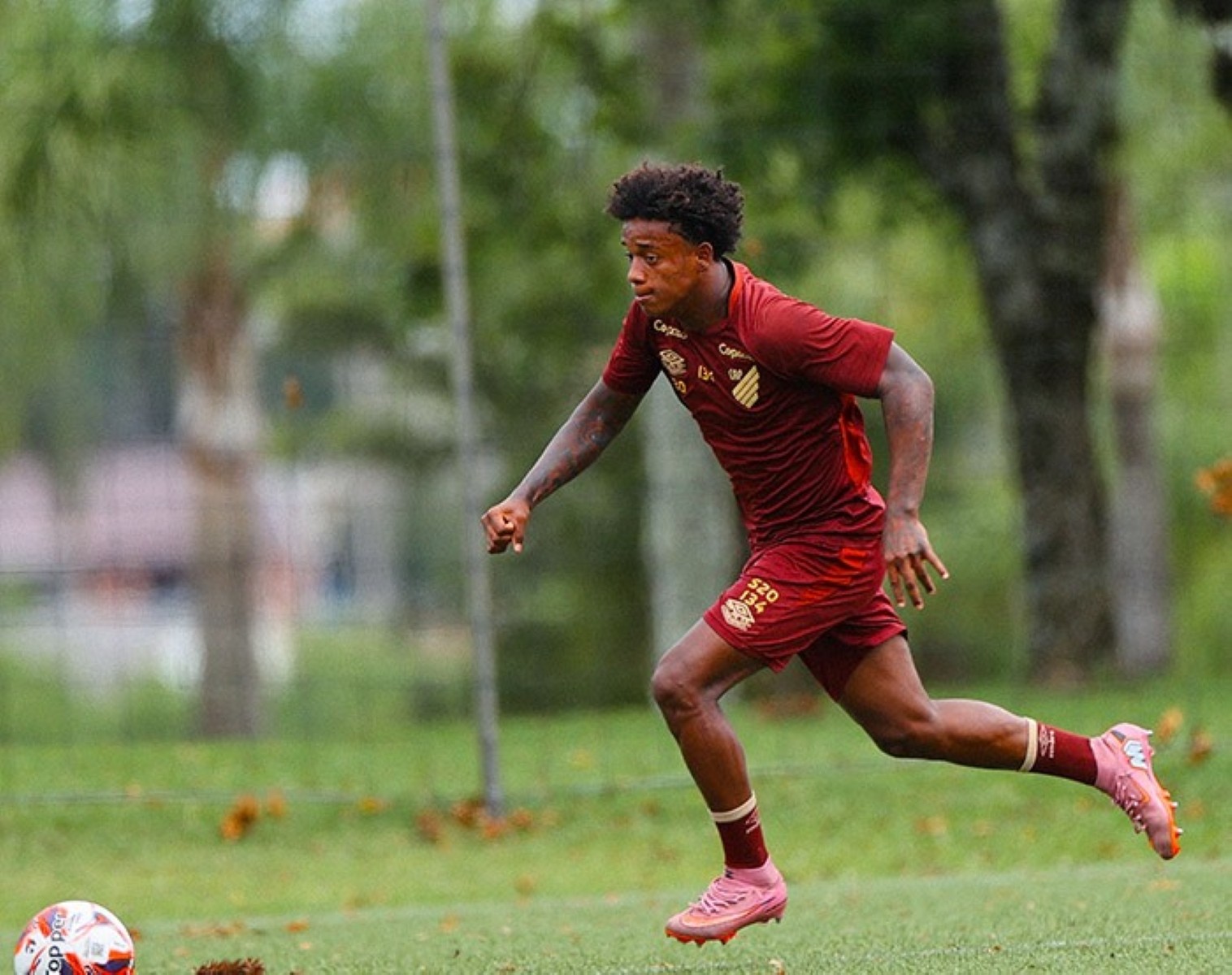 Olho neles! Veja as principais promessas do Athletico no time de Aspirantes