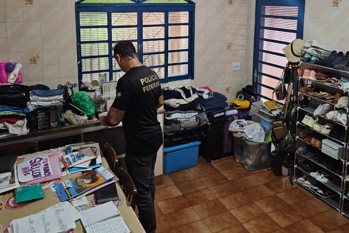 Operação Ajura: PF bloqueia R$ 360 milhões e investiga grupo por tráfico e lavagem de dinh