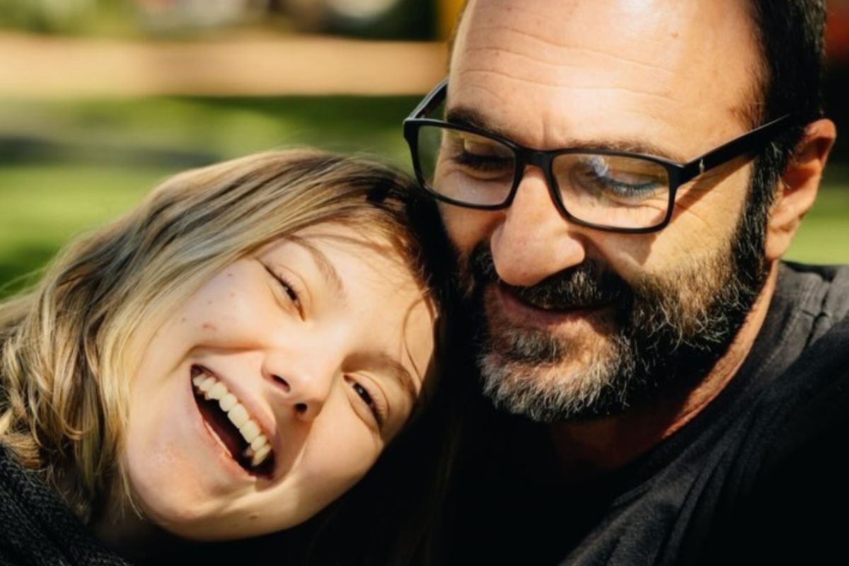 Pai de Isabel Veloso emociona web com despedida: "Respira por mim"