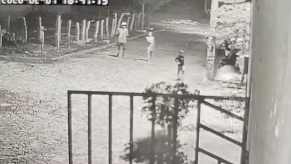 Pai Incentiva Filho a Esfaquear Crianças em Canindé, Ceará: Caso Chocante