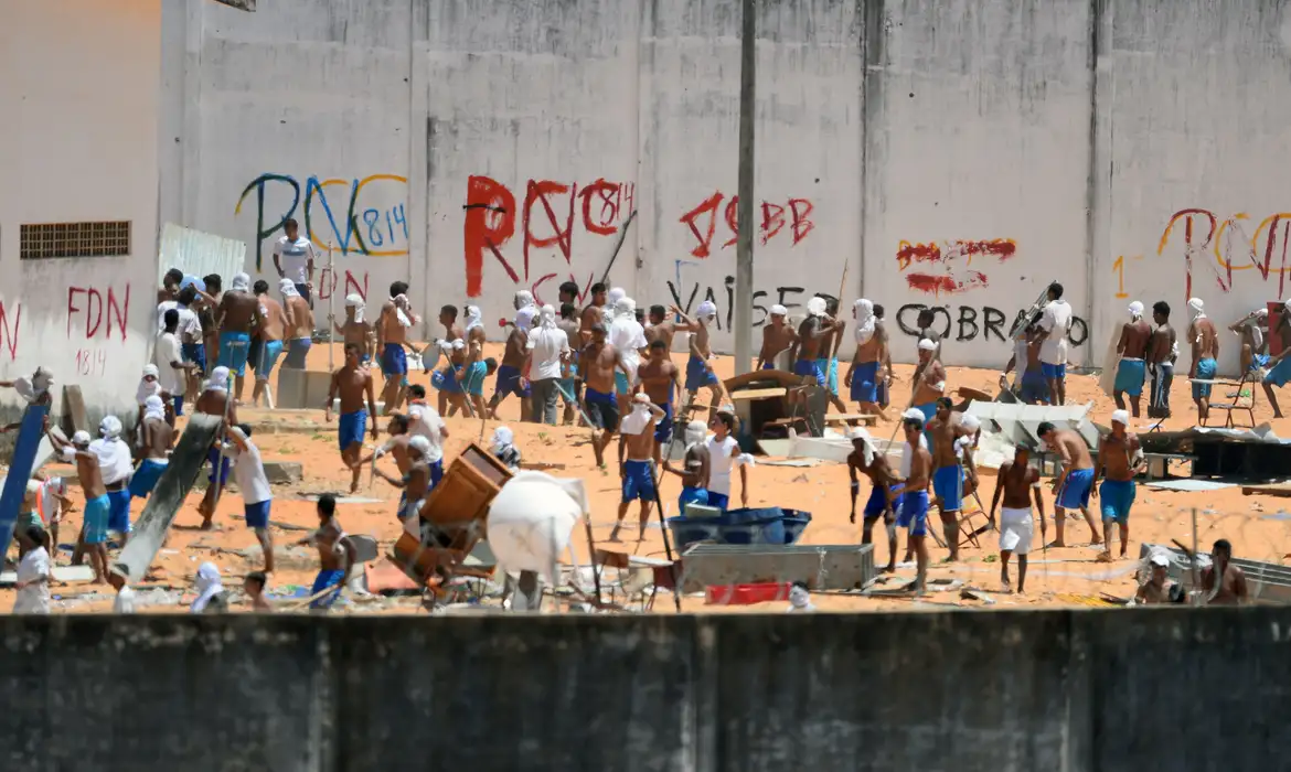 PCC e Comando Vermelho: Classificação de Organizações Terroristas pode Atrapalhar Estratégia Brasileira de Combate ao Crime