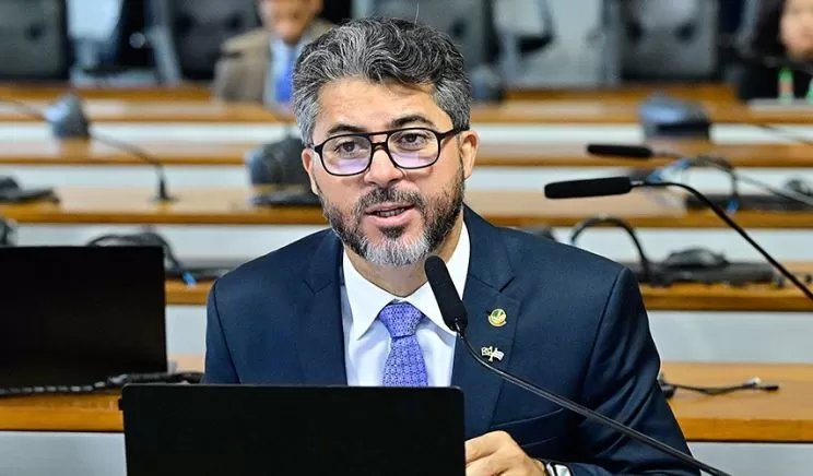 Pena Máxima para Estupro Seguido de Morte: 40 Anos de Prisão?
