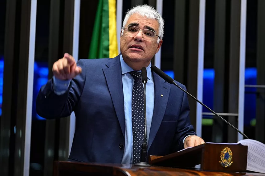 Política: Senador Eduardo Girão Critica Comunicação do Senado e aciona a Justiça em caso de censura