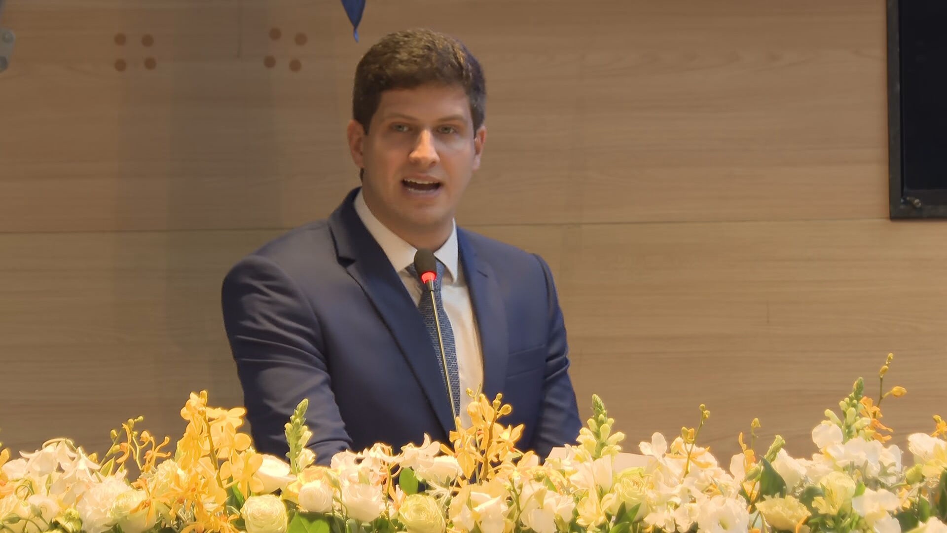 Prefeito João Campos é alvo de pedido de impeachment após alteração de resultado de concur