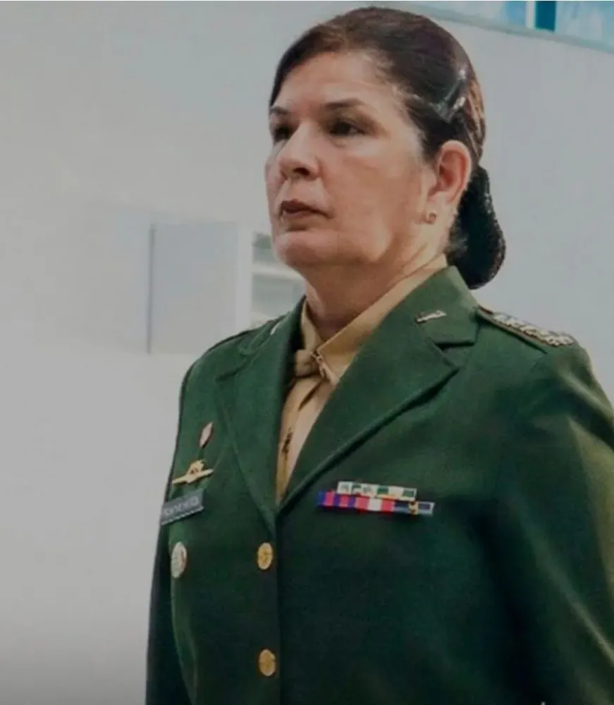 Primeira Mulher General do Exército Brasileiro: Cláudia Lima Gusmão Cacho Faz História