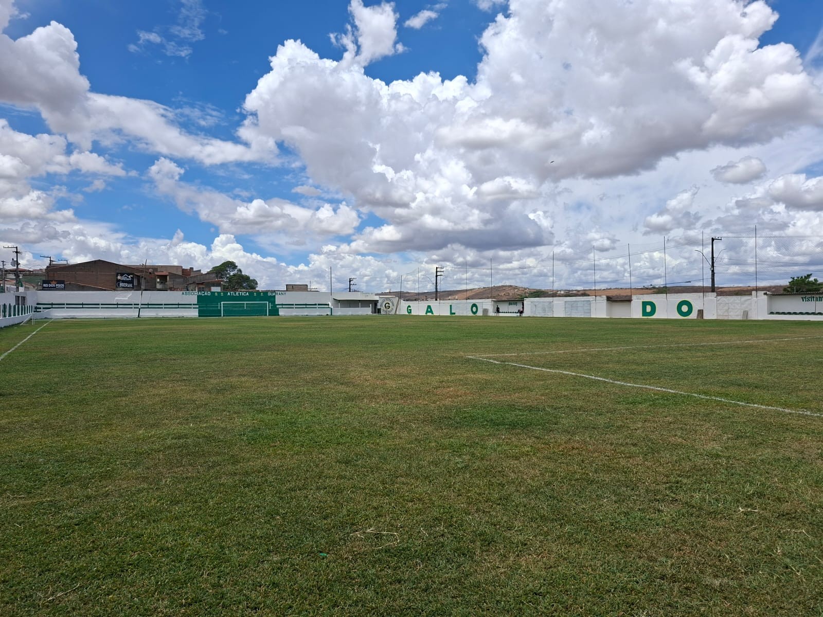 Primeira rodada do Campeonato Sergipano terá duelo entre técnicos com 46 anos de diferença
