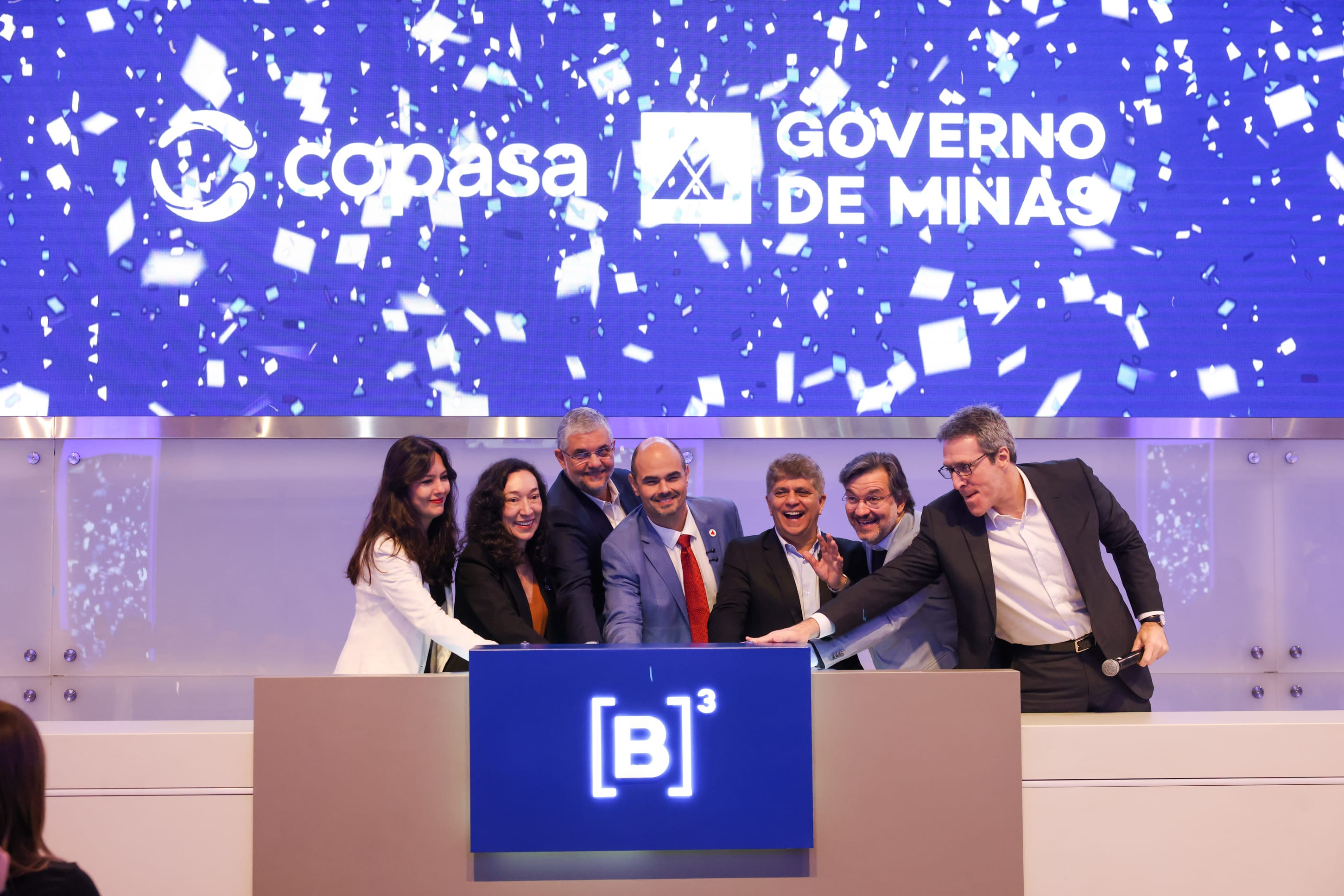 Privatização da Copasa é um Golpe para Consumidores em MG, dizem Opositores