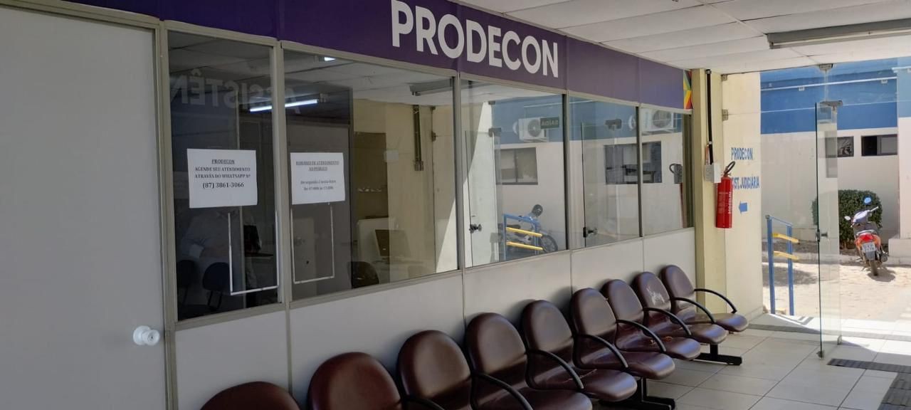 Prodecon orienta sobre compra de material escolar em Petrolina e alerta para práticas abus