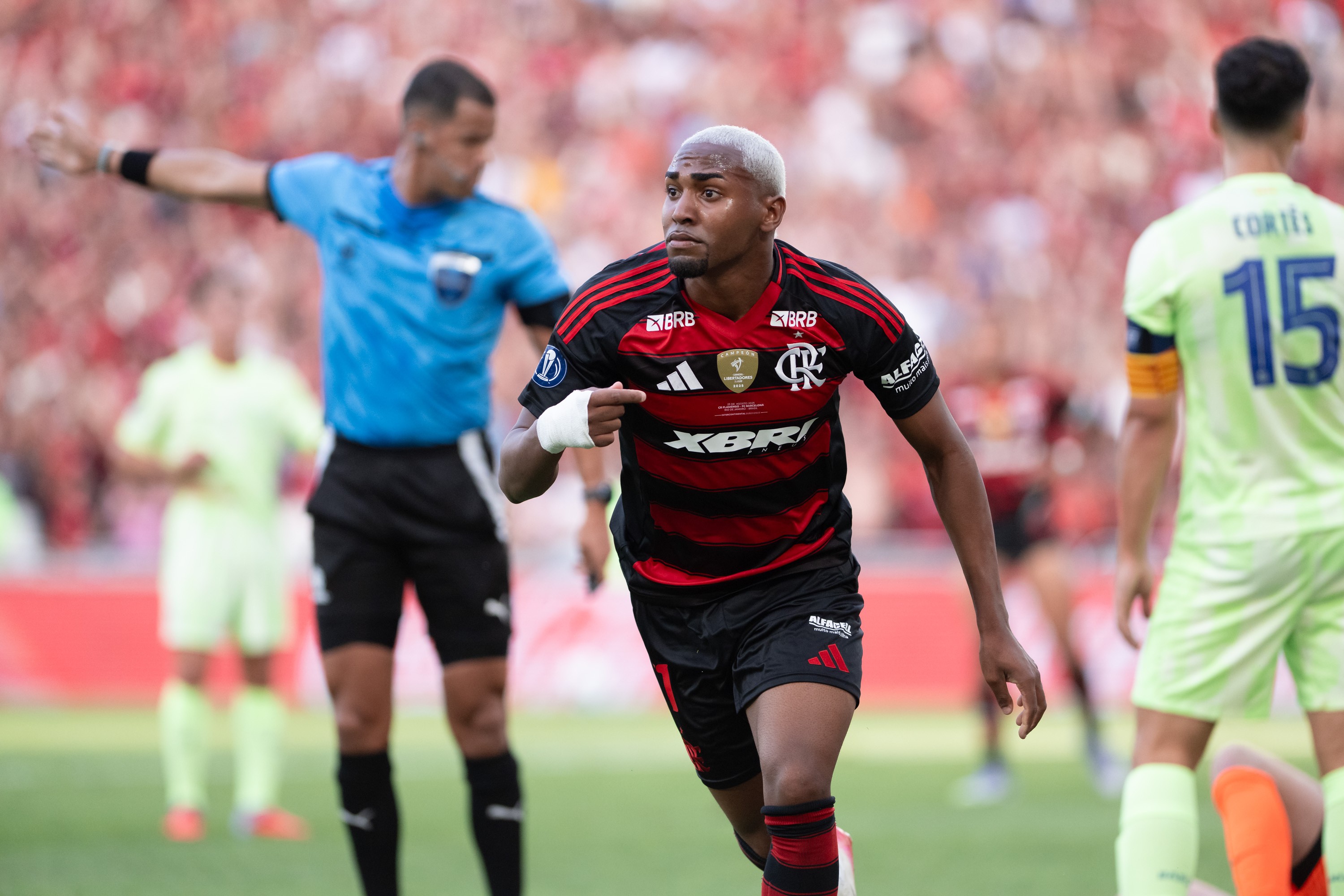 Radar dos emprestados: veja como estão jogadores fora dos planos do Flamengo