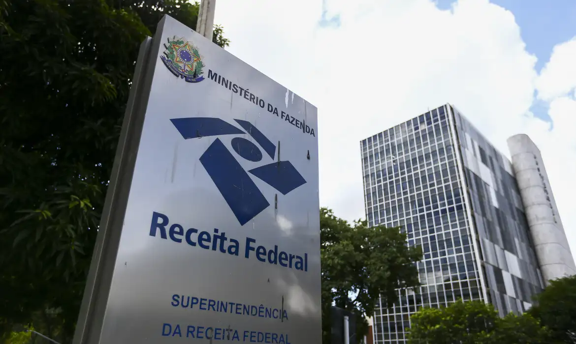 Receita Federal admite vazamento de dados de ministros do STF e familiares