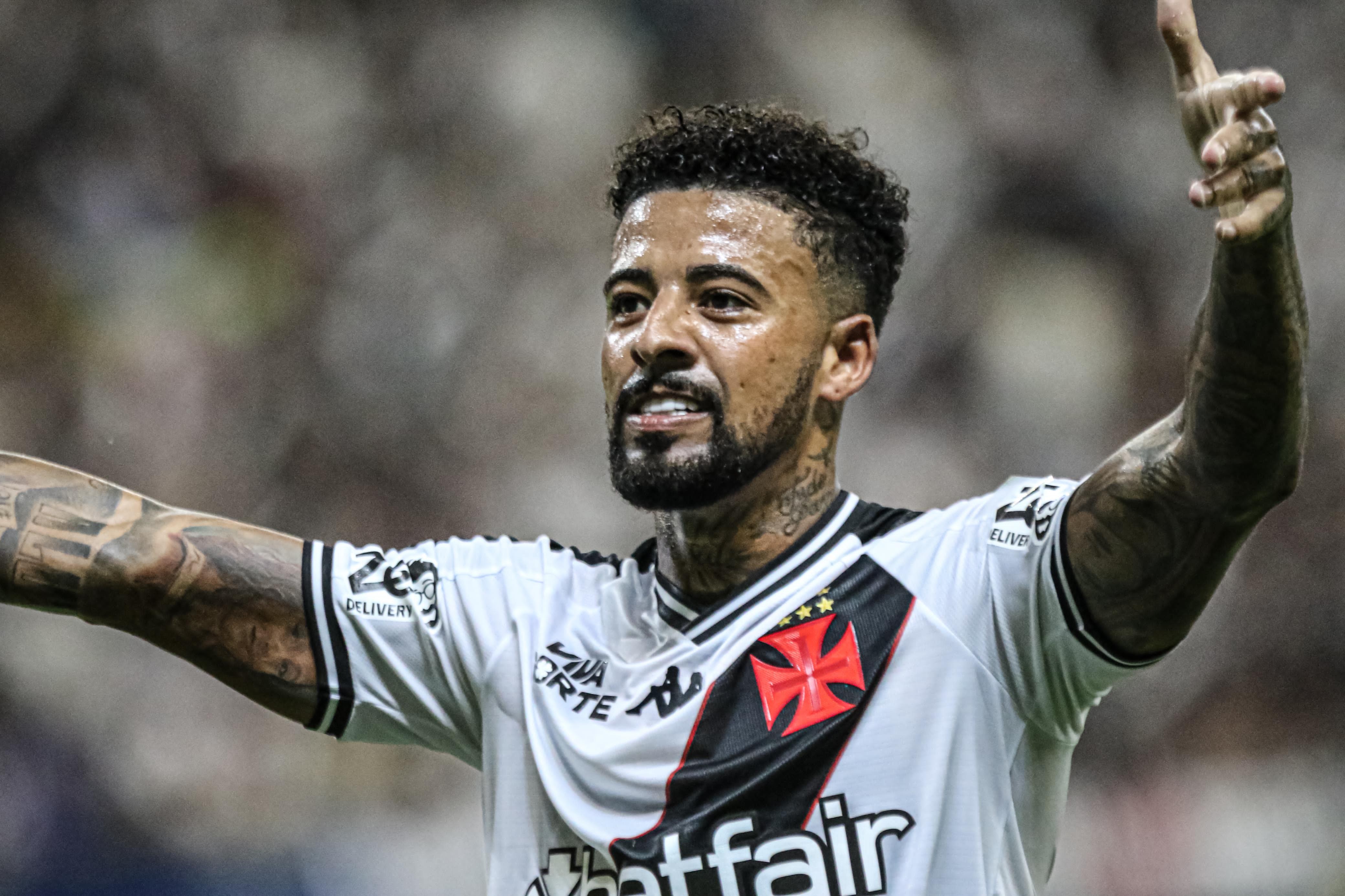 Reforço do Inter, Paulinho jogou com Rafael Leão e busca retomada após lesão no Vasco 