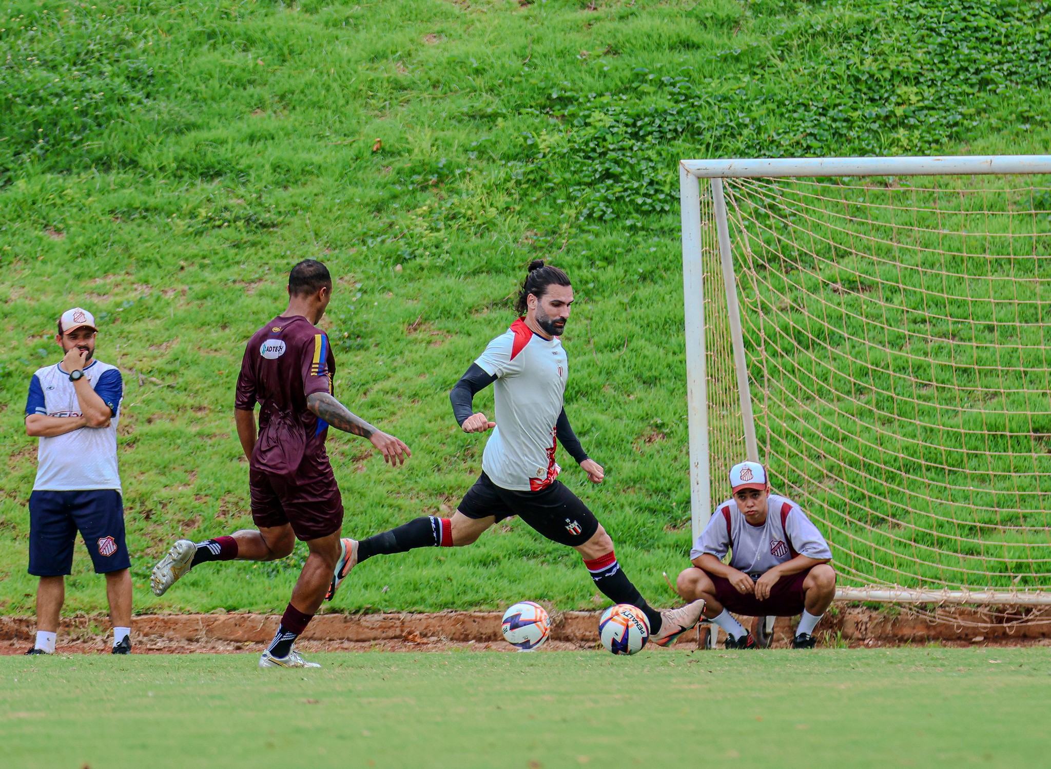 Reforços e vitória em teste: Botafogo-SP abre semana de estreia no Paulistão
