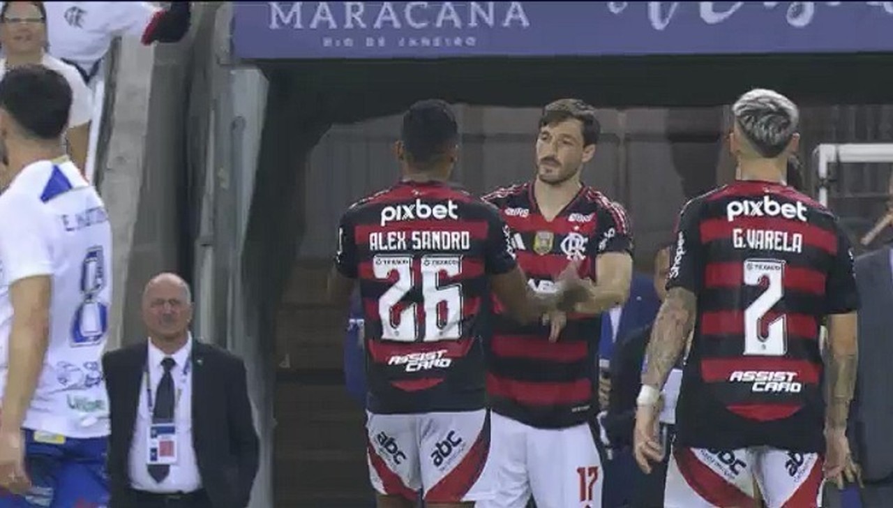 River Plate anuncia contratação de Viña, emprestado pelo Flamengo