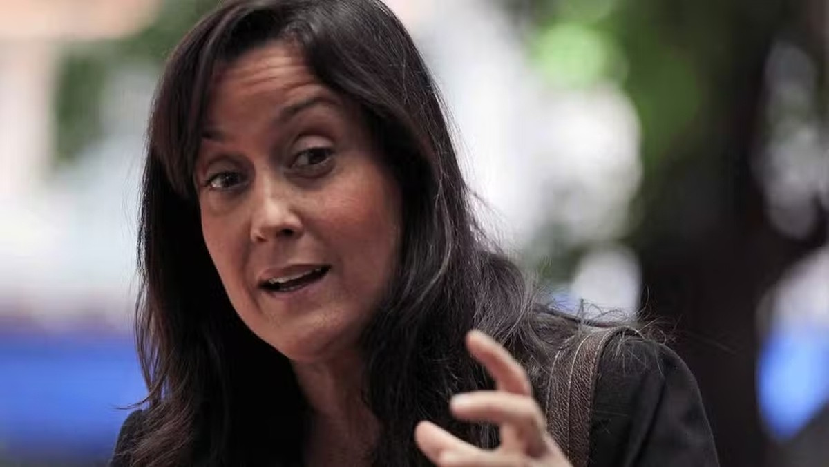 Rocío San Miguel está em Madrid e proibida de falar, diz família de presa política da Vene