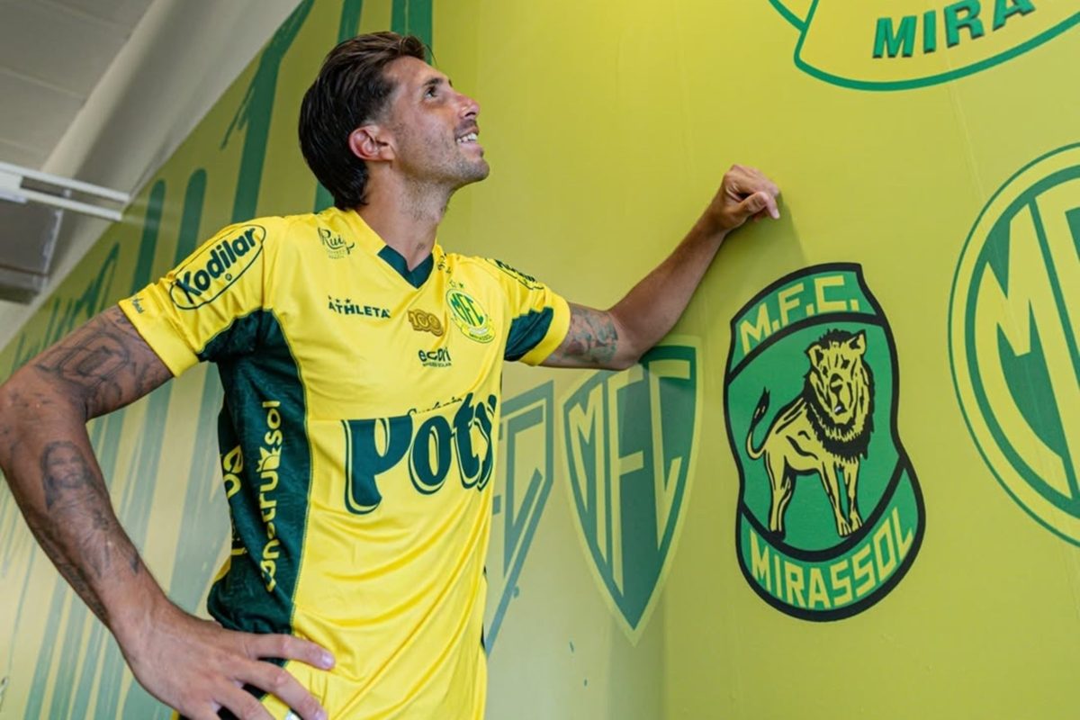 Saiba quem é o argentino ex-Flamengo anunciado pelo Mirassol