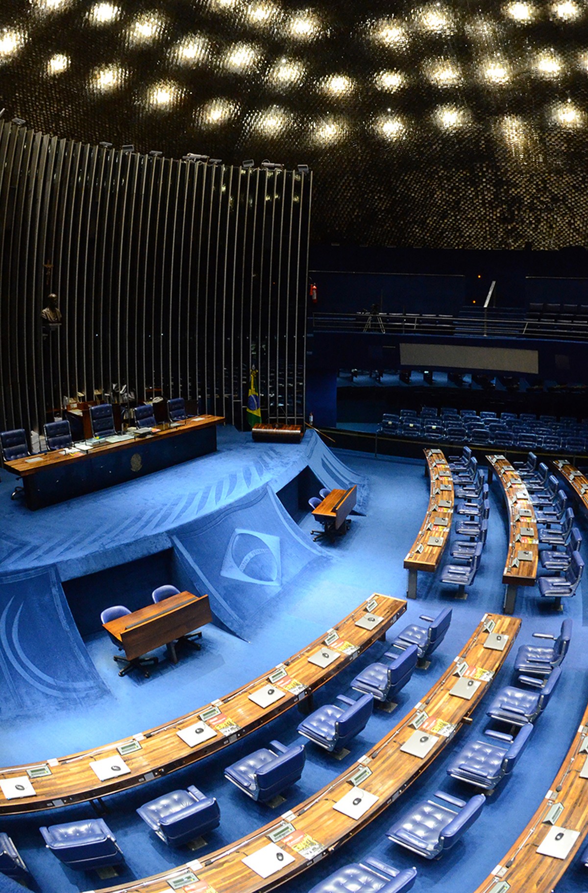 Senado chega aos 200 anos no foco da disputa de outubro