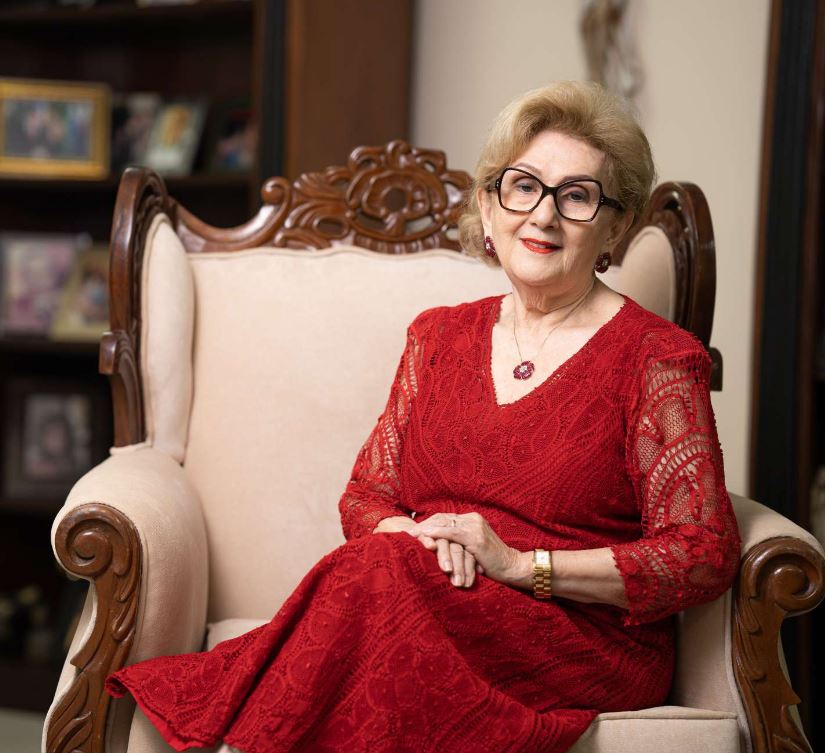 Senado Homenageia Mulheres que Destacam-se na Defesa dos Direitos das Mulheres no Brasil