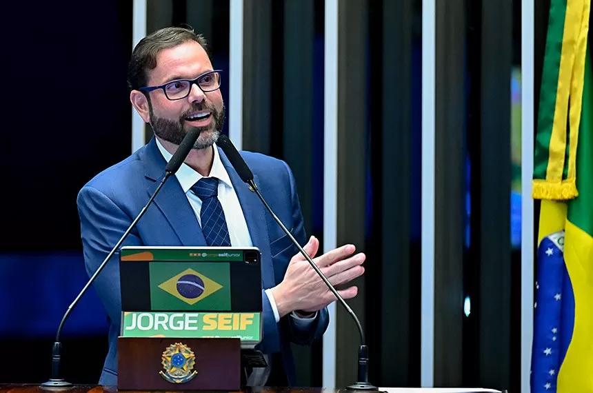 Senador Propõe Áreas Exclusivas para Mulheres e Concede Anistia a Caminhoneiros