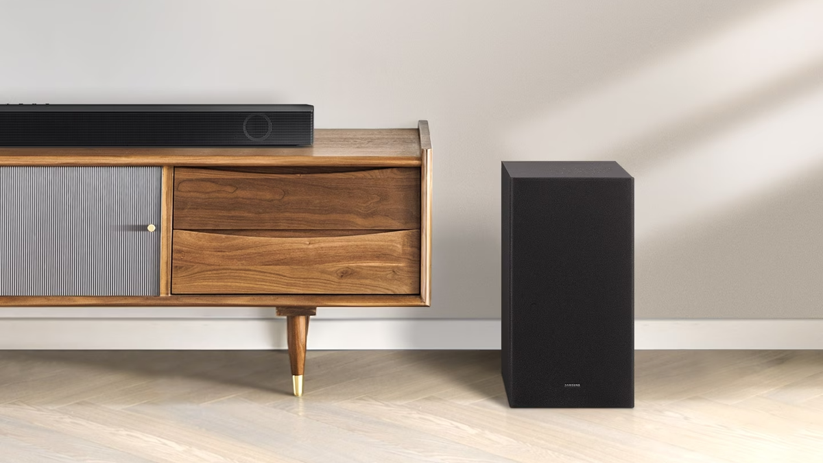 Soundbar da Samsung está com preço no chão e em 10x sem juros