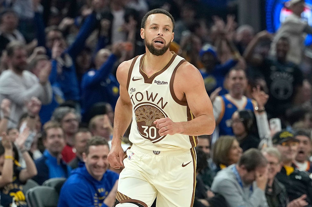Stephen Curry está fora do All-Star Game por lesão no joelho