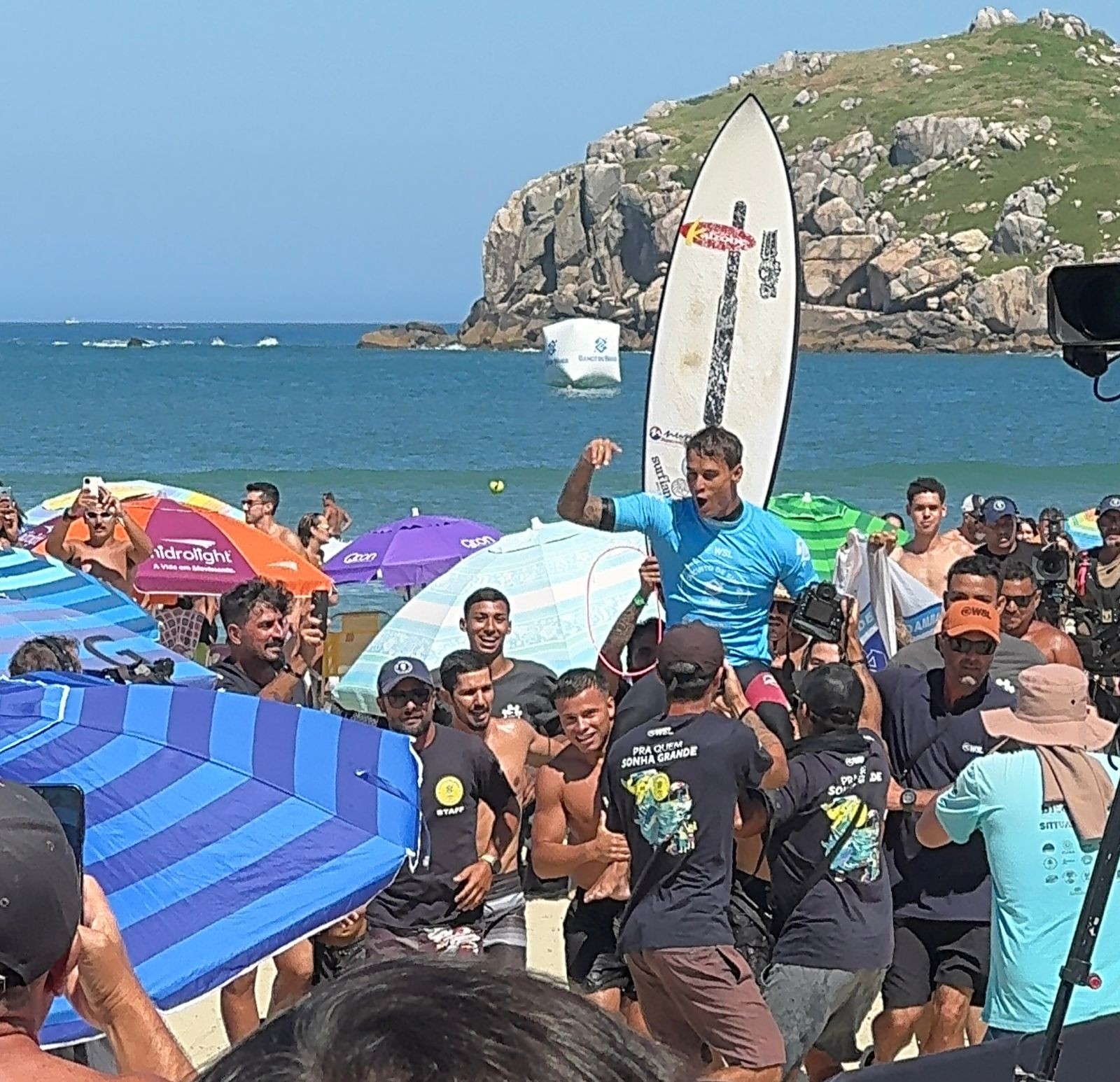 Surfe: Catarinense Lucas Wood Conquista Título do QS 6000 da WSL
