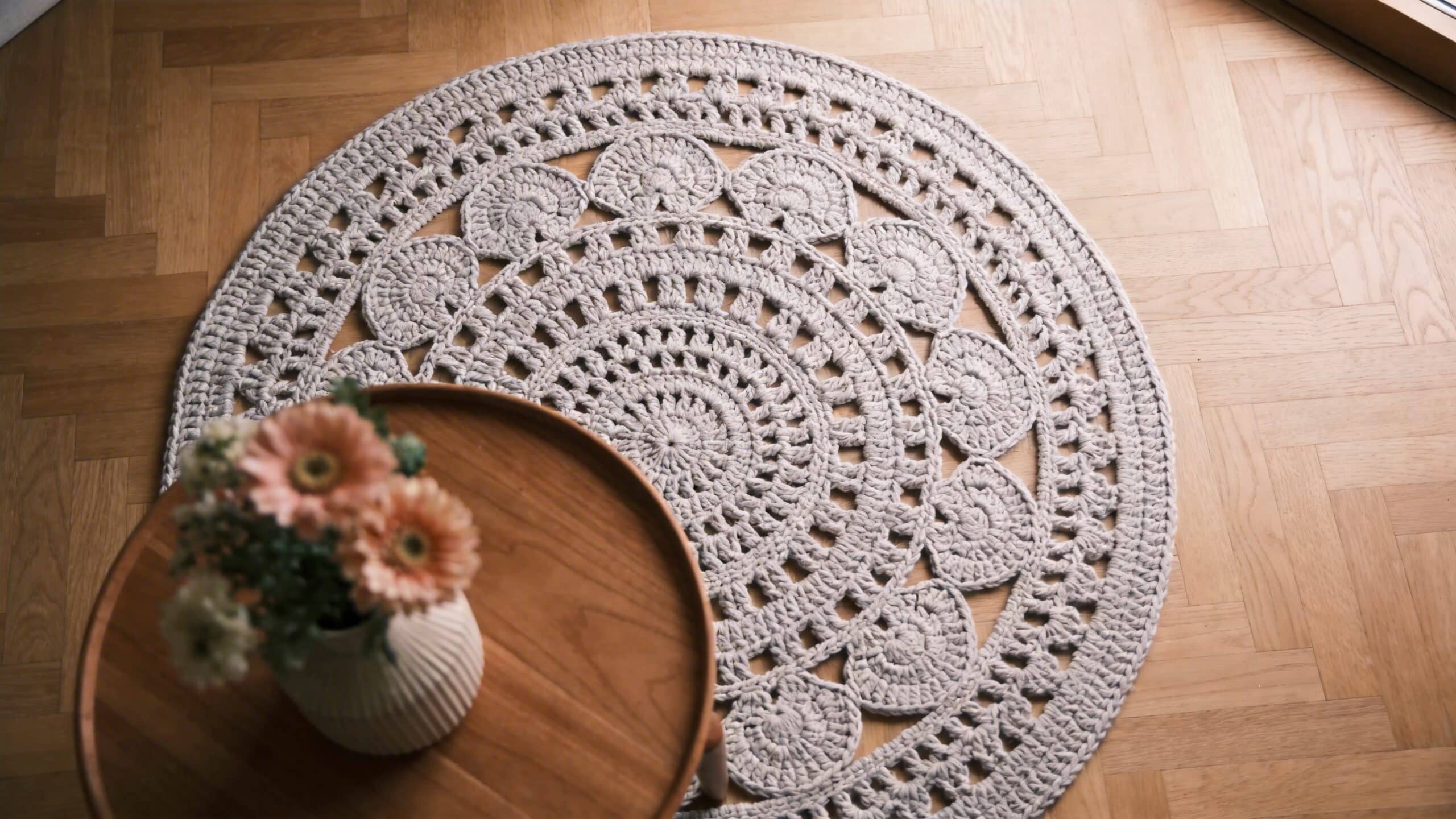 Tapetes de Crochê Redondos: Dicas e Tendências para Renovar sua Decoração