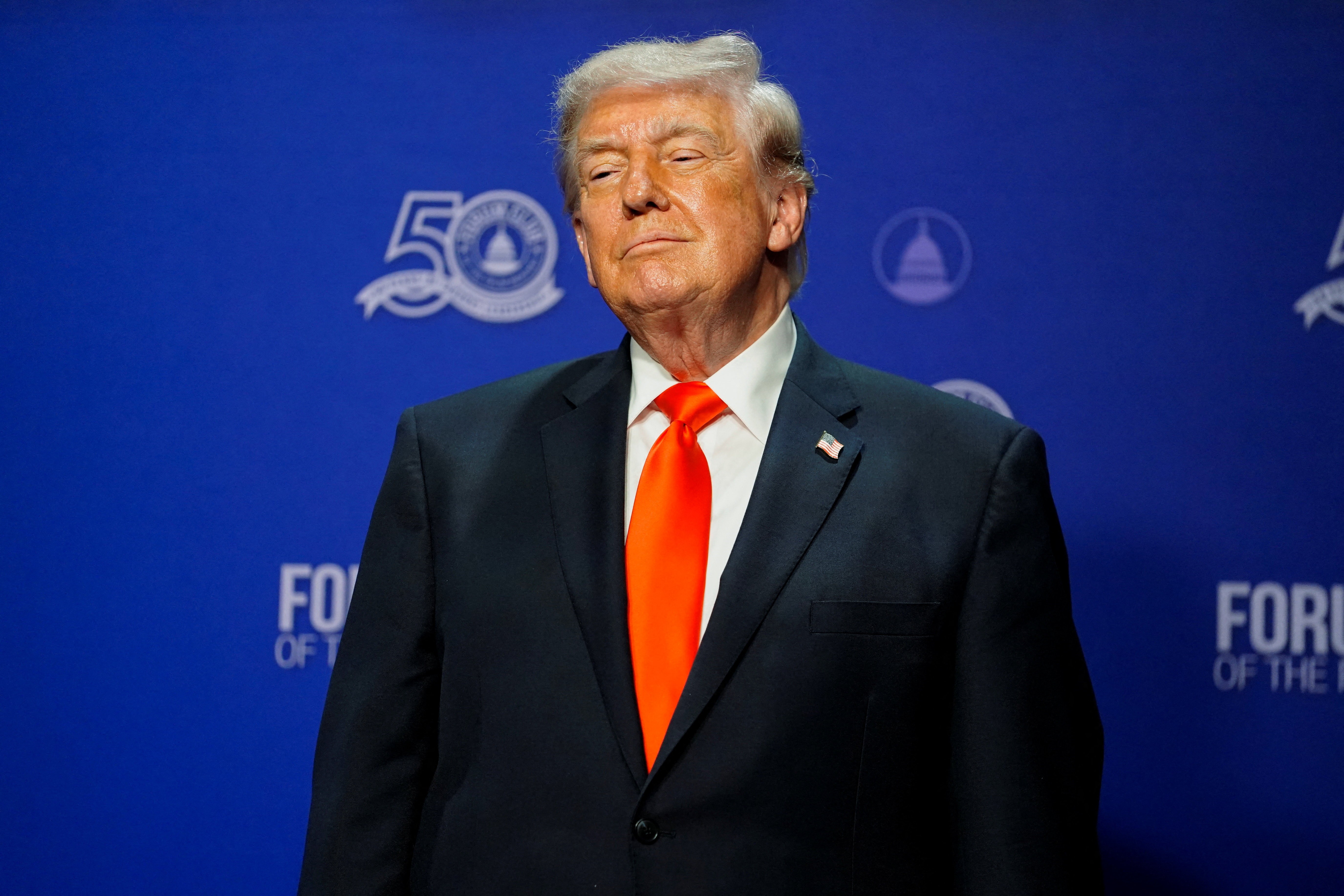 Tarifas de Trump: Corte de Comércio dos EUA Dá Golpe em Política Econômica