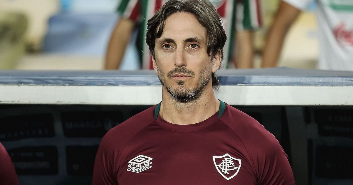 Técnico do Fluminense, Luis Zubeldía, Passa por Angioplastia com Sucesso