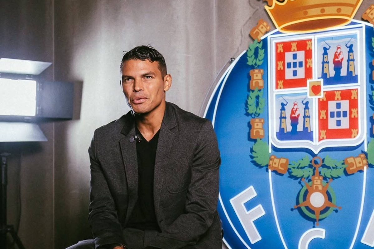 Técnico do Porto não garante Thiago Silva titular: "Está consciente"