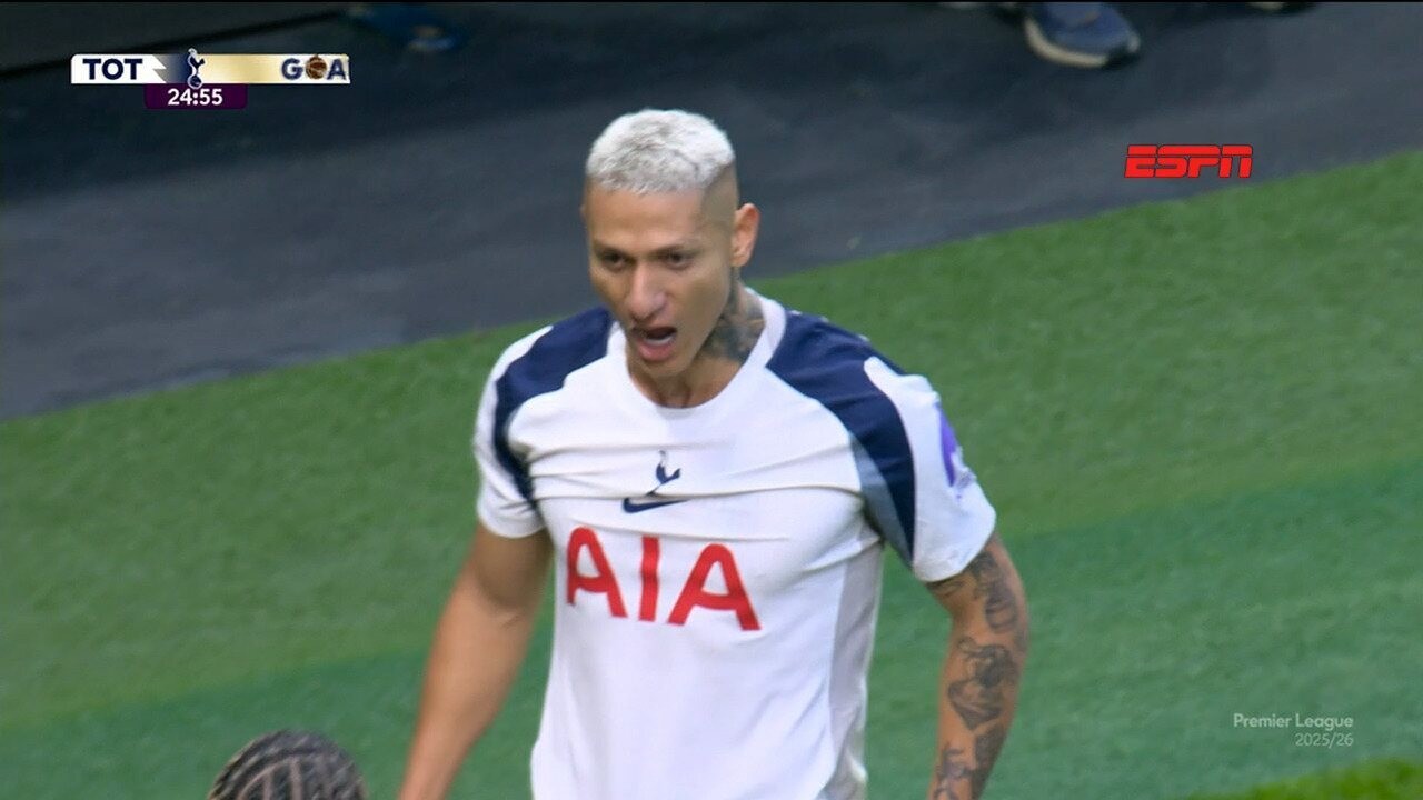 Técnico do Tottenham se irrita com pergunta sobre gafe envolvendo o Arsenal: "Triste ter q