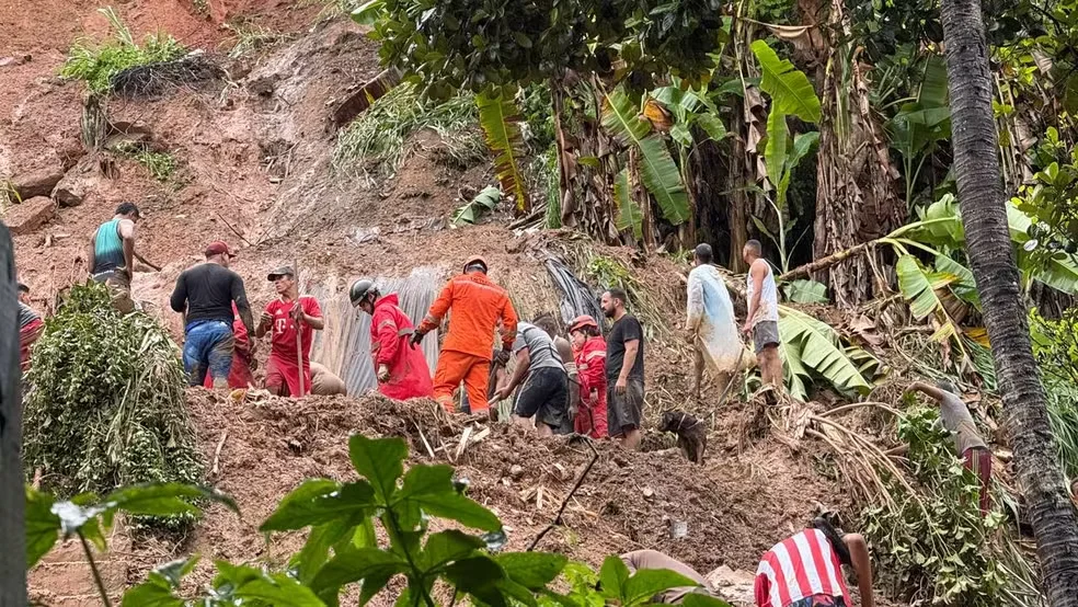 Temporais em PE, PB e RS: 10 mortos e 3 desaparecidos em consequência das fortes chuvas