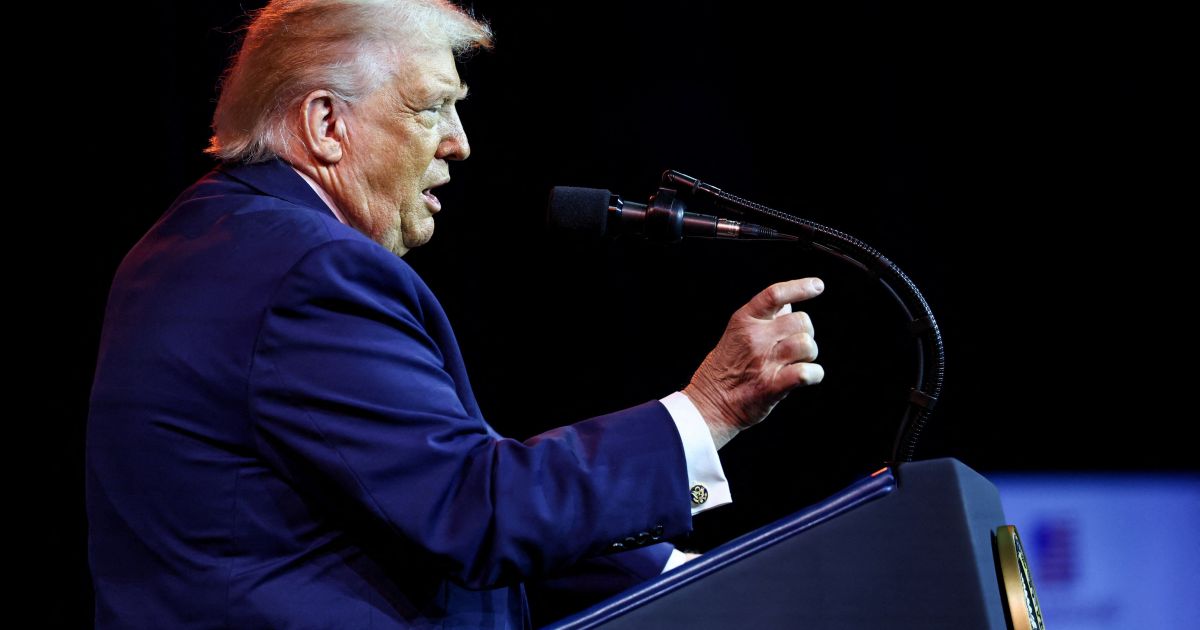 Trump assina decreto para proteger receita do petróleo venezuelano