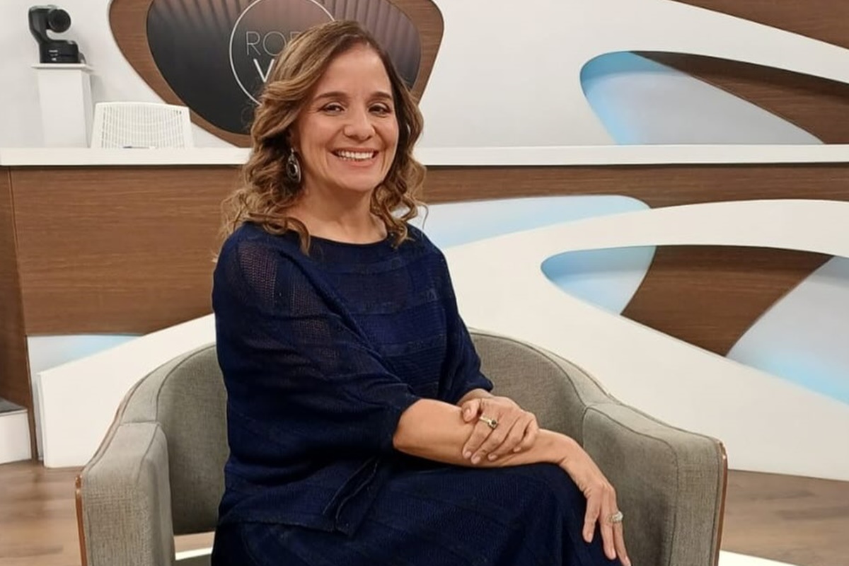 TV Cultura esclarece saída de Vera Magalhães do Roda Viva