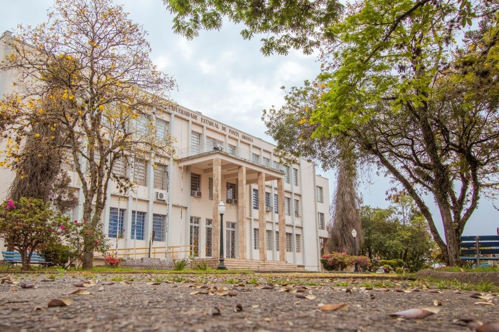 UEPG divulga resultado do vestibular nesta terça-feira (6)