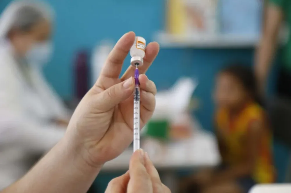 Vacina Contra Pneumonia e Meningite: Nova Esperança para Crianças