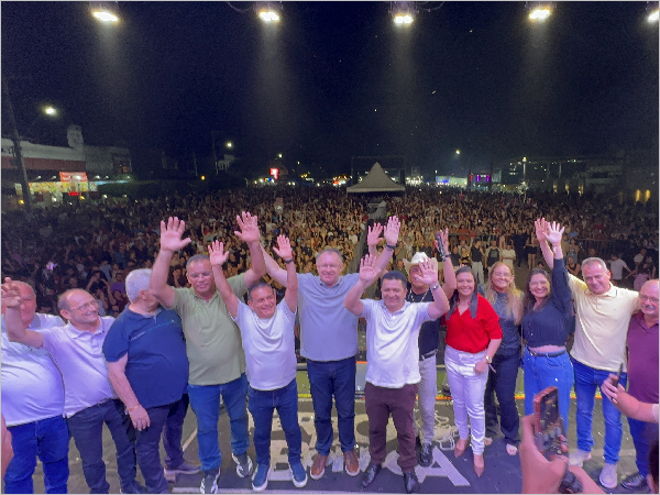 Varjota Completa 41 Anos: Festa Inesquecível com Música e Celebração