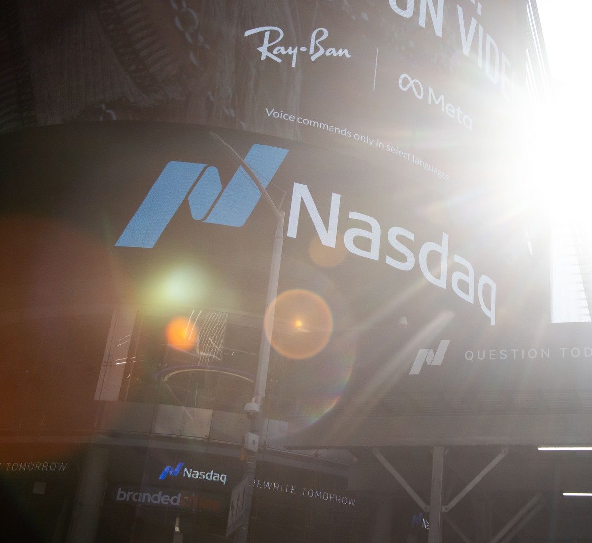 Vasta, controlada da Cogna, aprova deslistagem de ações na Nasdaq