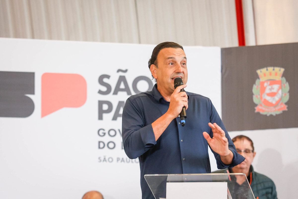 Vice de Tarcísio dobra aposta e expõe por que liga PT ao narcotráfico