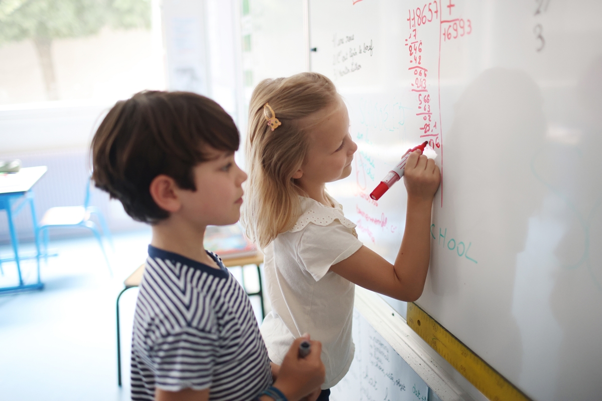 Meninas e Meninos Têm Abordagens Diferentes para Resolver Problemas Matemáticos